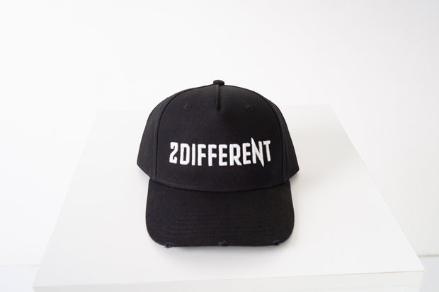 2DIFFERENT CAP - BLACK